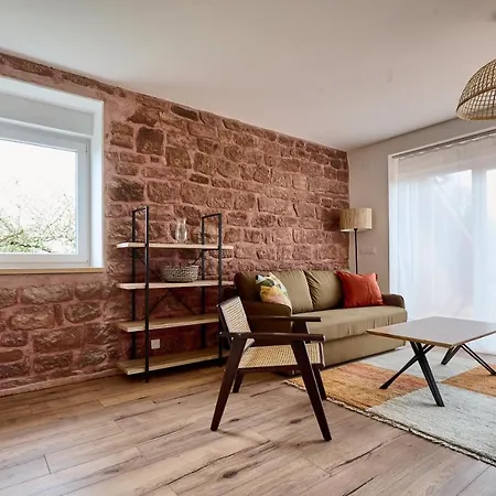 Le Noyer - Appt Avec Terrasse Et Jardin Partage Daire *
